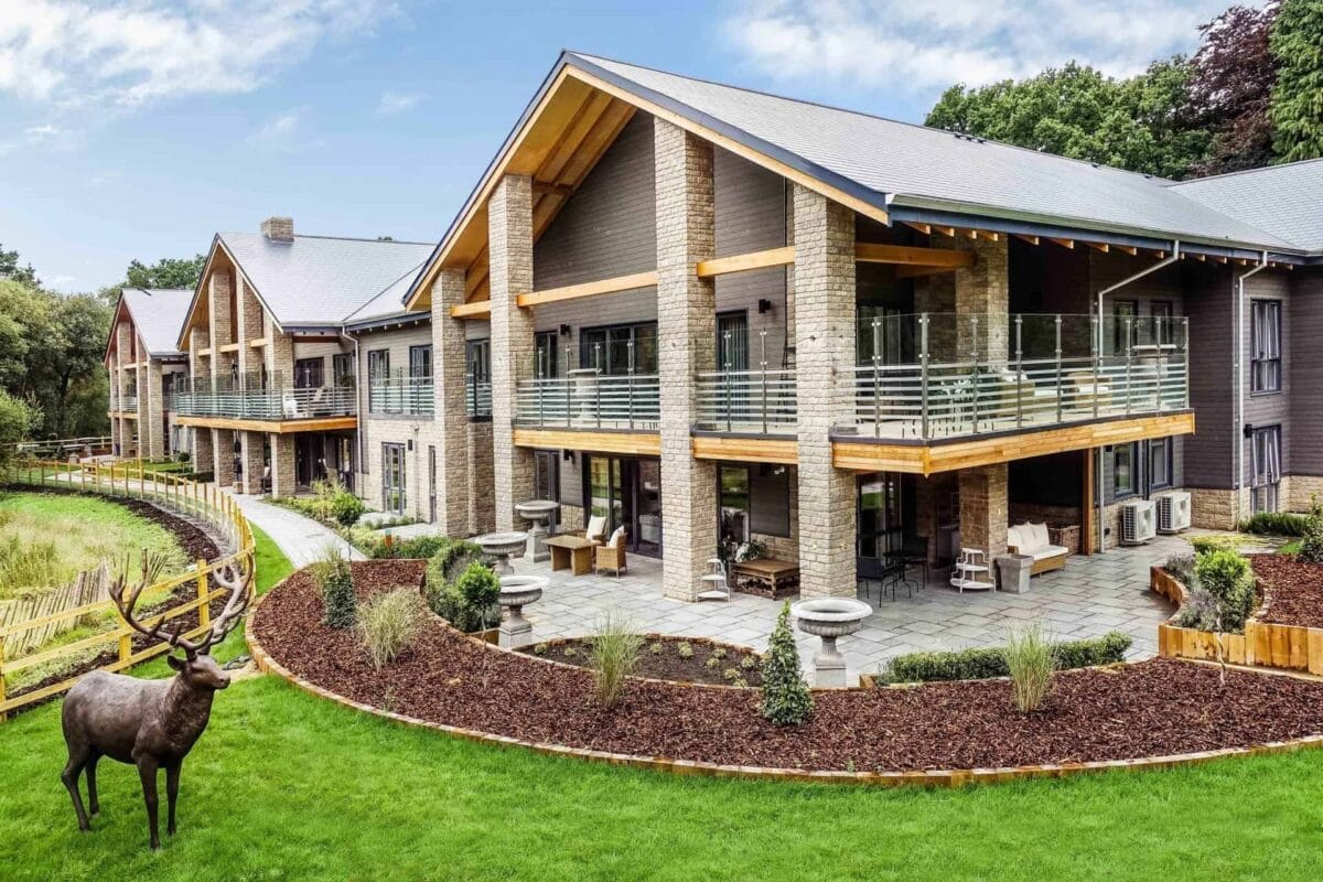 Kings Lodge Exterior